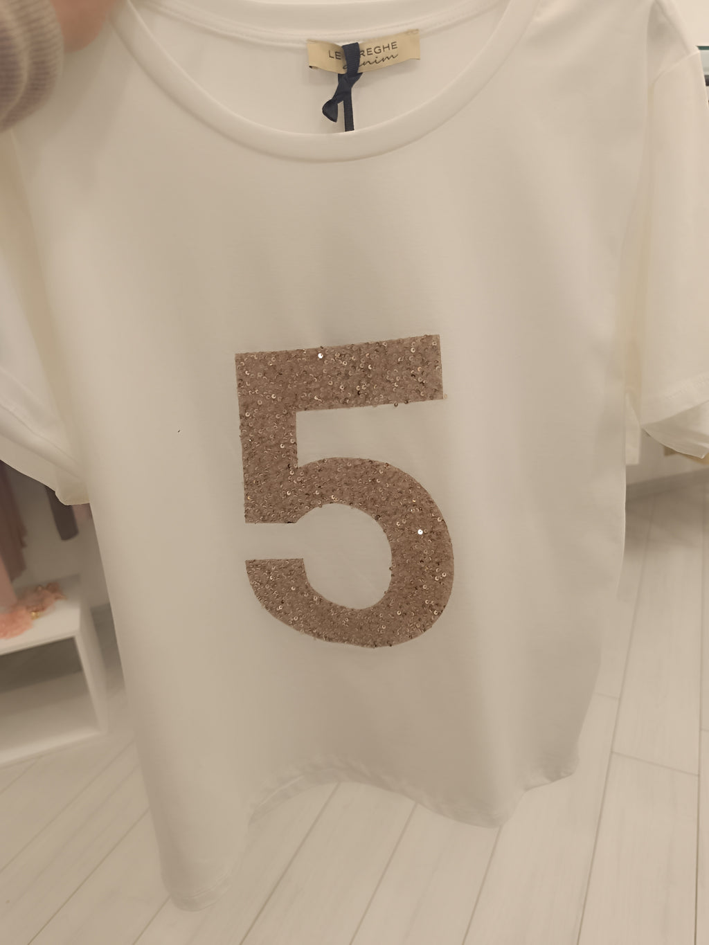 T-shirt 5