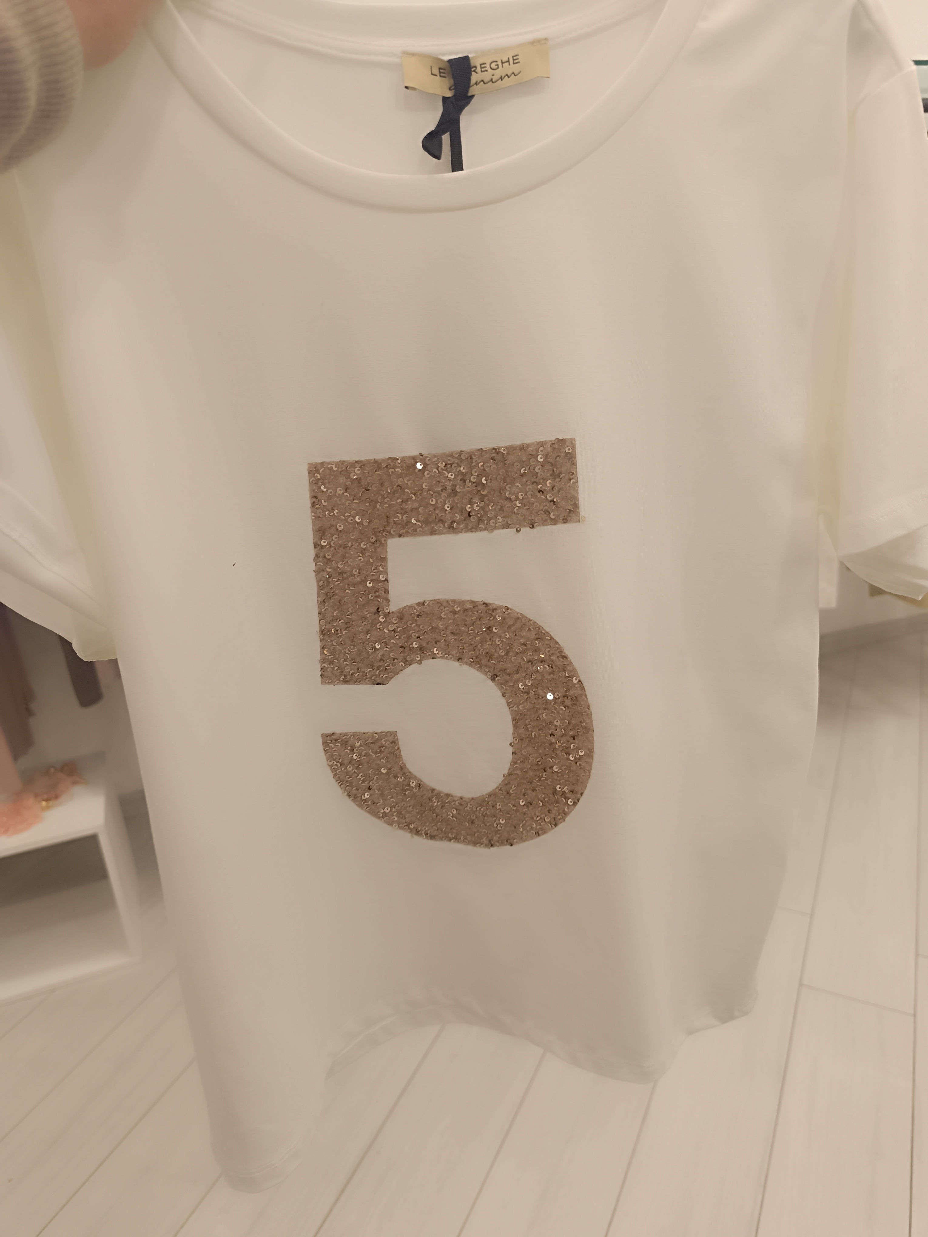 T-shirt 5