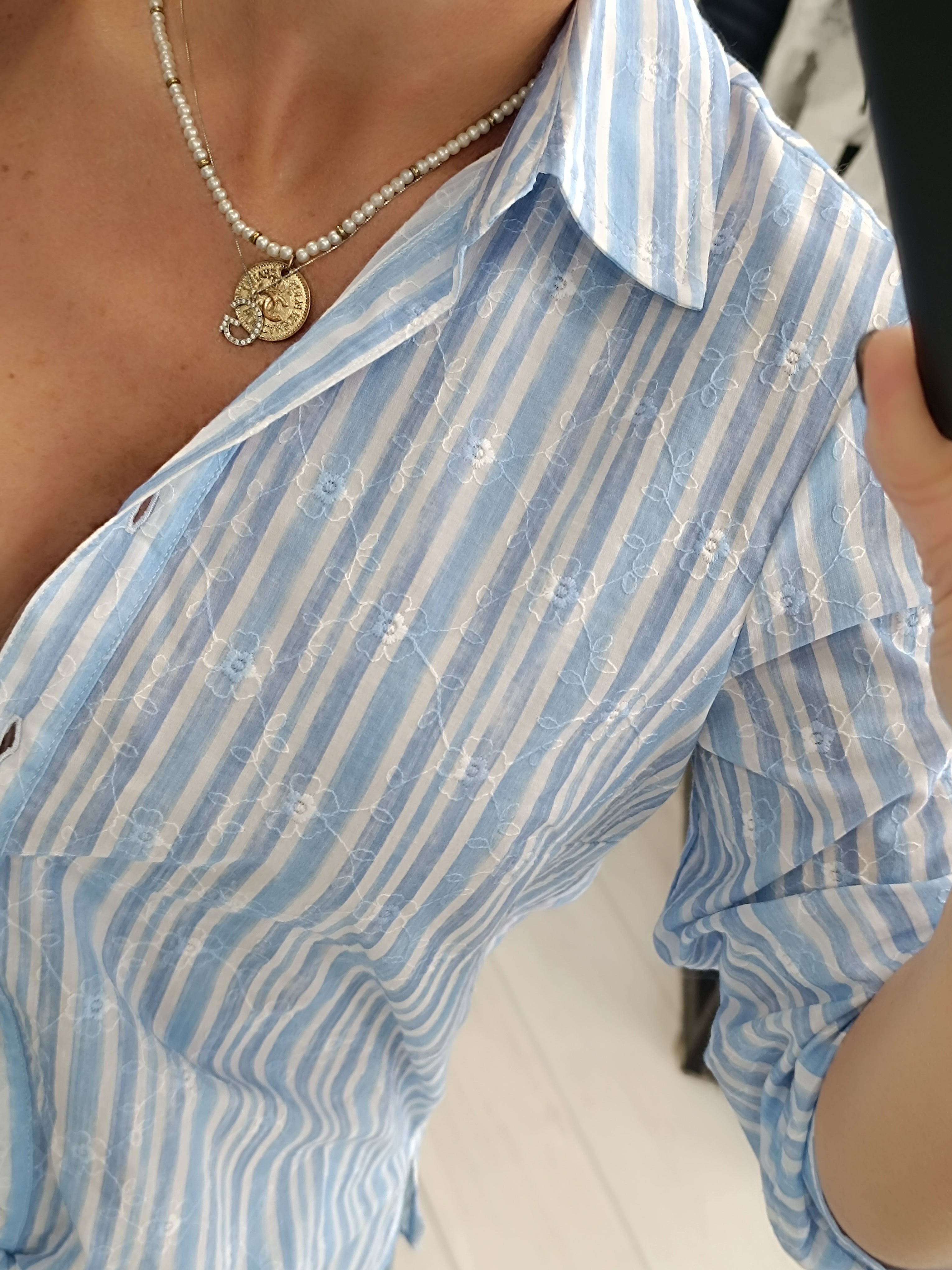 Camicia ricamo